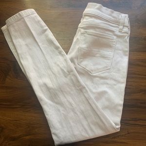 Size 6 white New York and Company SOHO jeans